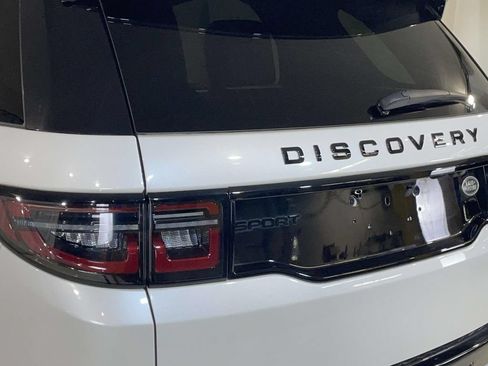 Used 2023 Land Rover Discovery Sport SE R-Dynamic AWD/4WD image 12