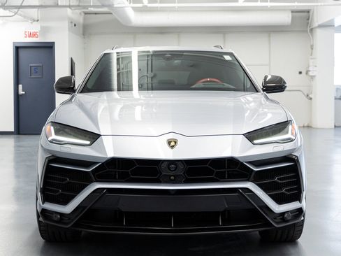 Used 2021 Lamborghini Urus image 7