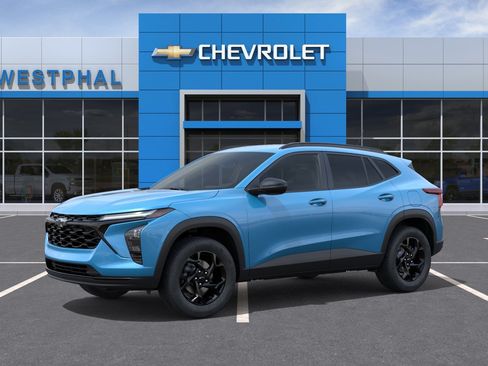 New 2026 Chevrolet Trax LT w/ Midnight Edition FWD image 2
