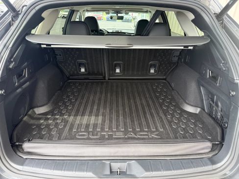 Used 2021 Subaru Outback Limited XT AWD/4WD image 7
