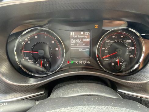 Used 2011 Dodge Charger Rallye RWD image 9