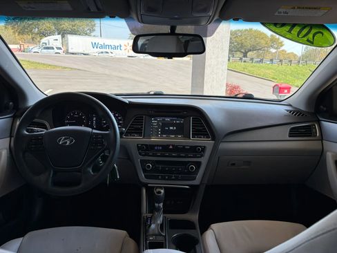 Used 2016 Hyundai Sonata SE FWD image 9