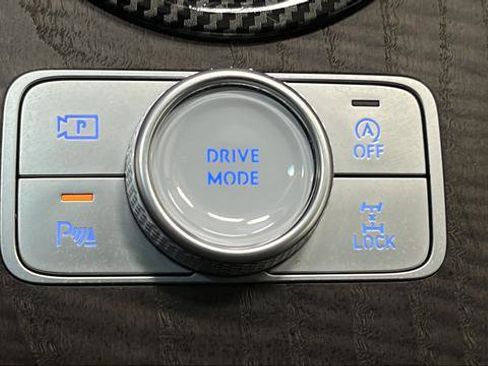 Used 2025 Genesis GV80 3.5T Advanced image 32