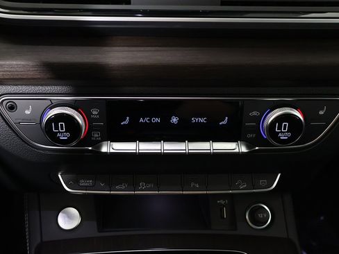 Used 2024 Audi Q5 e Premium Plus image 53