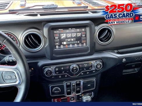 Used 2018 Jeep Wrangler Unlimited Rubicon w/ Safety Group AWD/4WD image 6