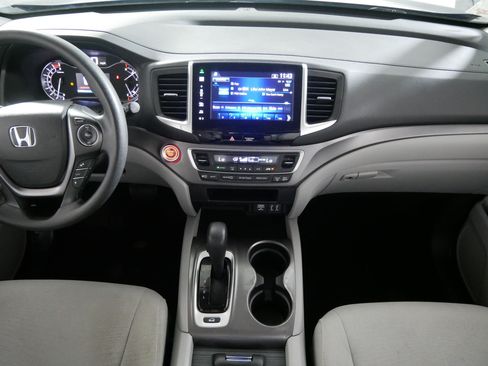 Used 2016 Honda Pilot EX image 10