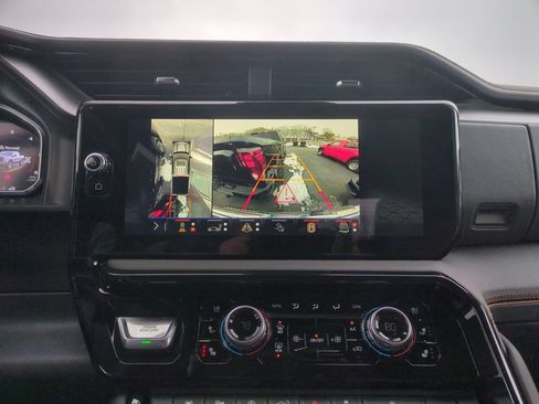 New 2026 GMC Sierra 1500 AT4 w/ AT4 Premium Package AWD/4WD image 11
