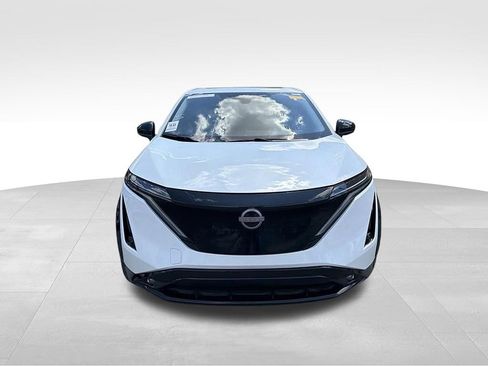 Used 2024 Nissan Ariya FWD image 2