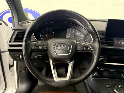 Used 2018 Audi Q5 Premium w/ Convenience Package image 20
