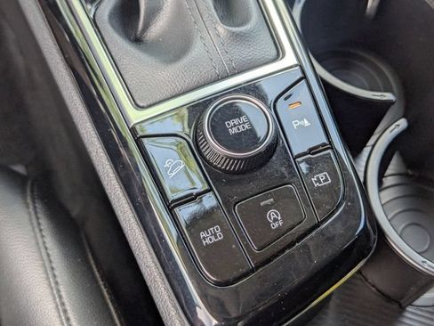 Used 2024 Kia Sportage EX FWD image 28