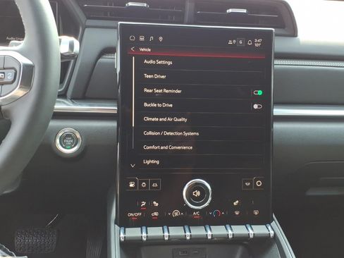 New 2026 GMC Terrain Elevation FWD image 17