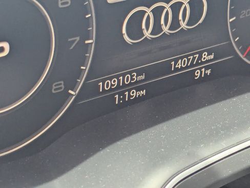 Used 2017 Audi Q7 3.0T Prestige image 16