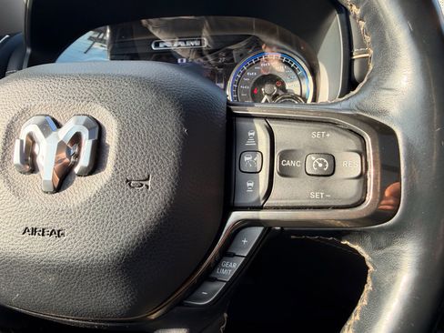 Used 2019 RAM 1500 Limited image 32