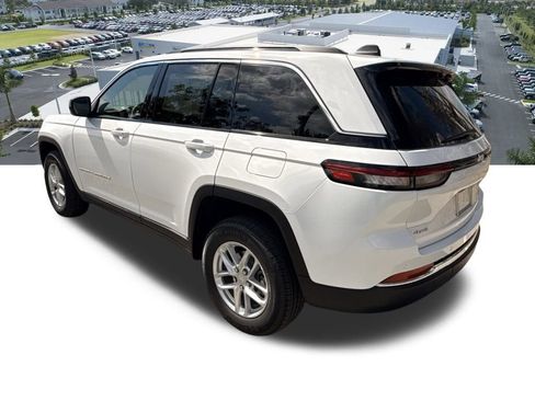 New 2026 Jeep Grand Cherokee Laredo AWD/4WD image 6