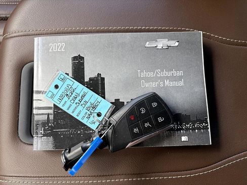 Used 2022 Chevrolet Suburban High Country image 33