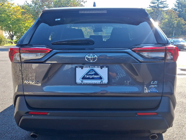 Used 2023 Toyota RAV4 LE AWD/4WD image 5