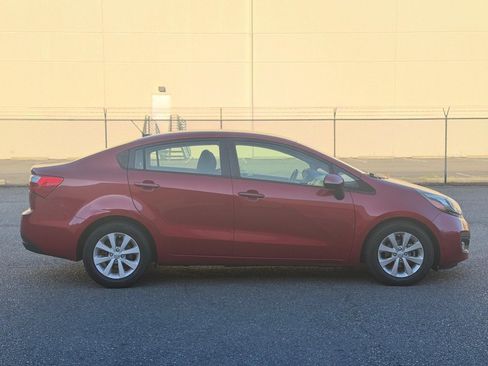 Used 2015 Kia Rio EX w/ Convenience Package FWD image 6