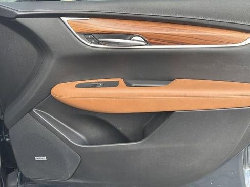 Used 2020 Cadillac XT5 Premium Luxury FWD image 14