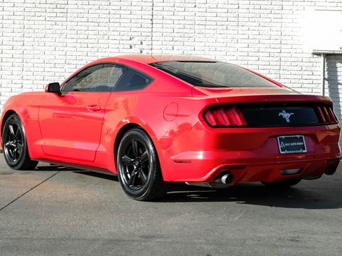 Used 2016 Ford Mustang V6 Coupe 2D image 9