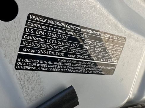 Used 2025 Nissan Rogue SV FWD image 26
