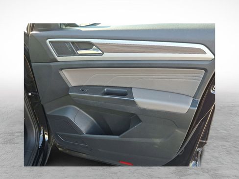 Used 2022 Volkswagen Atlas SEL image 10