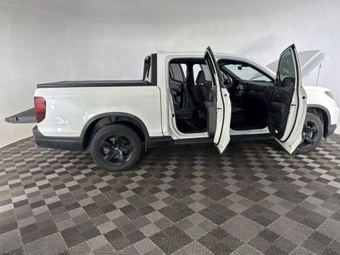 Used 2023 Honda Ridgeline Black Edition image 16