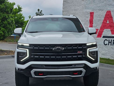 Used 2026 Chevrolet Tahoe Z71 w/ Z71 Off-Road Package AWD/4WD image 2