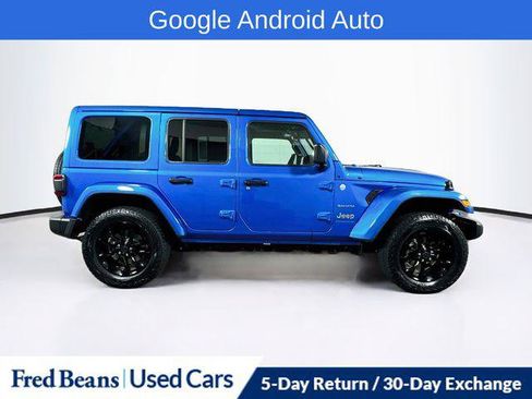 Certified 2024 Jeep Wrangler Unlimited Sahara w/ Technology Group AWD/4WD image 11