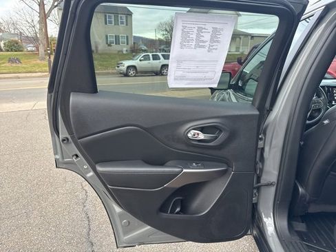 Used 2021 Jeep Cherokee Limited w/ Elite Package image 40