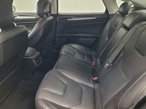 Used 2014 Ford Fusion Titanium image 18