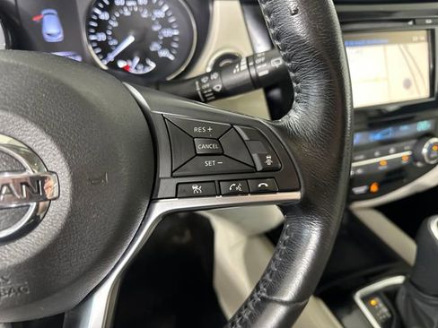 Used 2018 Nissan Rogue Sport SL w/ SL Premium Package image 16