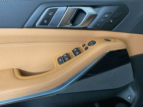 New 2026 BMW X5 xDrive50e w/ M Sport Package image 18