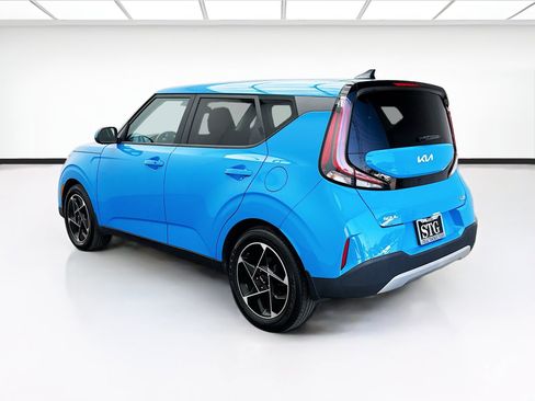 Used 2023 Kia Soul EX FWD image 6