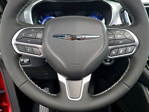 New 2026 Chrysler Pacifica Limited image 14