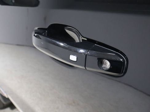 Used 2025 GMC Sierra 1500 AT4 w/ AT4 Preferred Package image 11