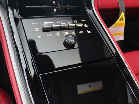 New 2025 Porsche Panamera 4 image 16