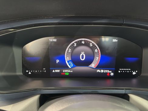 Used 2024 Volkswagen Taos SE image 24