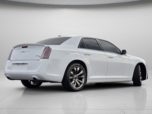 Used 2014 Chrysler 300 S image 22