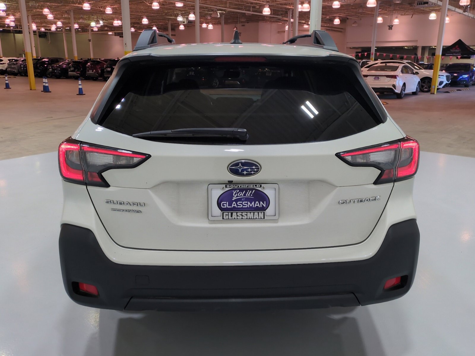 Used 2024 Subaru Outback Premium AWD/4WD image 4