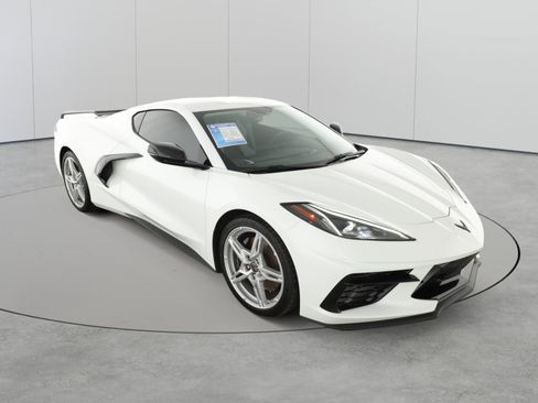 Used 2020 Chevrolet Corvette Stingray Premium Cpe w/ 3LT Preferred Equipment Group RWD image 3