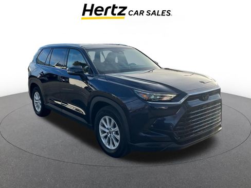 Used 2025 Toyota Grand Highlander LE image 1