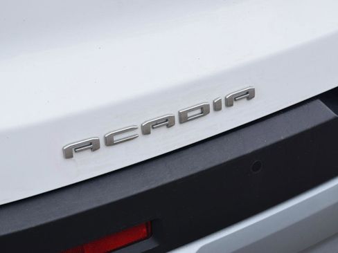 Used 2021 GMC Acadia SLT FWD image 11