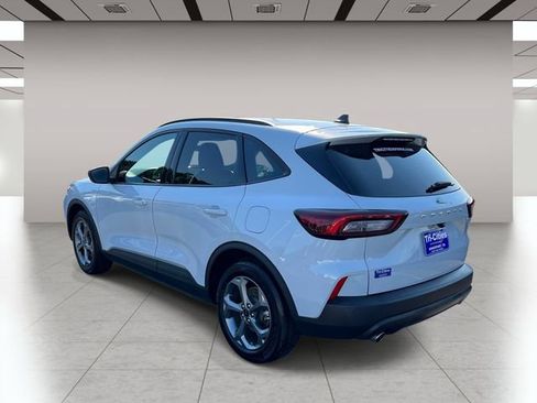 Used 2025 Ford Escape ST-Line FWD image 6