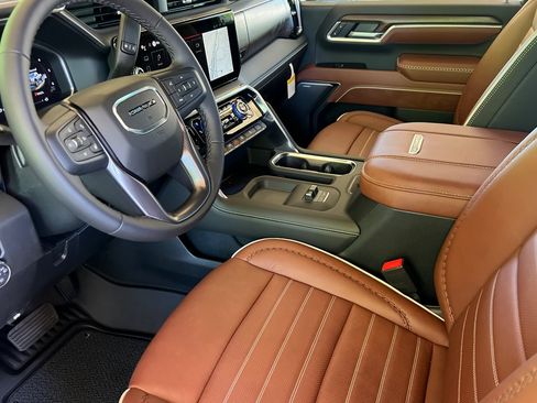 New 2026 GMC Sierra 2500 Denali Ultimate w/ Max Trailering Package AWD/4WD image 11
