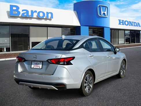 Used 2023 Nissan Versa SV FWD image 5