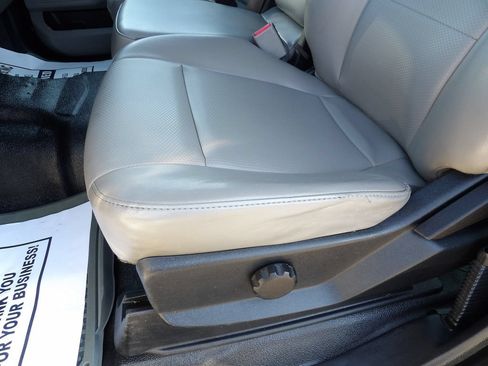 Used 2017 Ford F350 XL w/ Power Equipment Group RWD image 18
