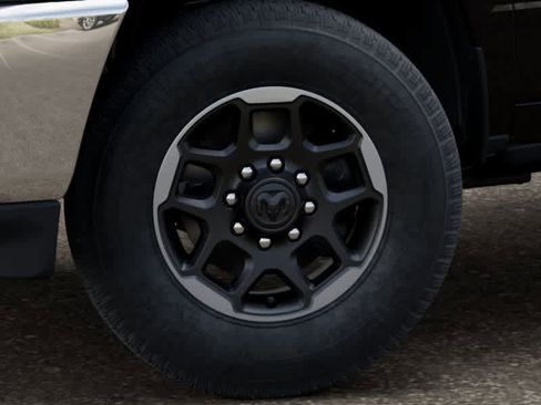 New 2026 RAM 2500 Laramie AWD/4WD image 4