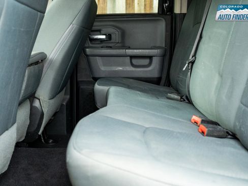 Used 2017 RAM 1500 Classic SLT AWD/4WD image 23