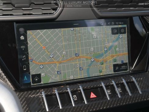 Used 2020 Lamborghini Urus image 37