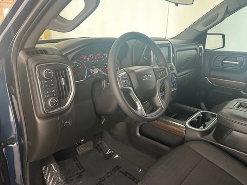 Used 2022 Chevrolet Silverado 1500 RST AWD/4WD image 11